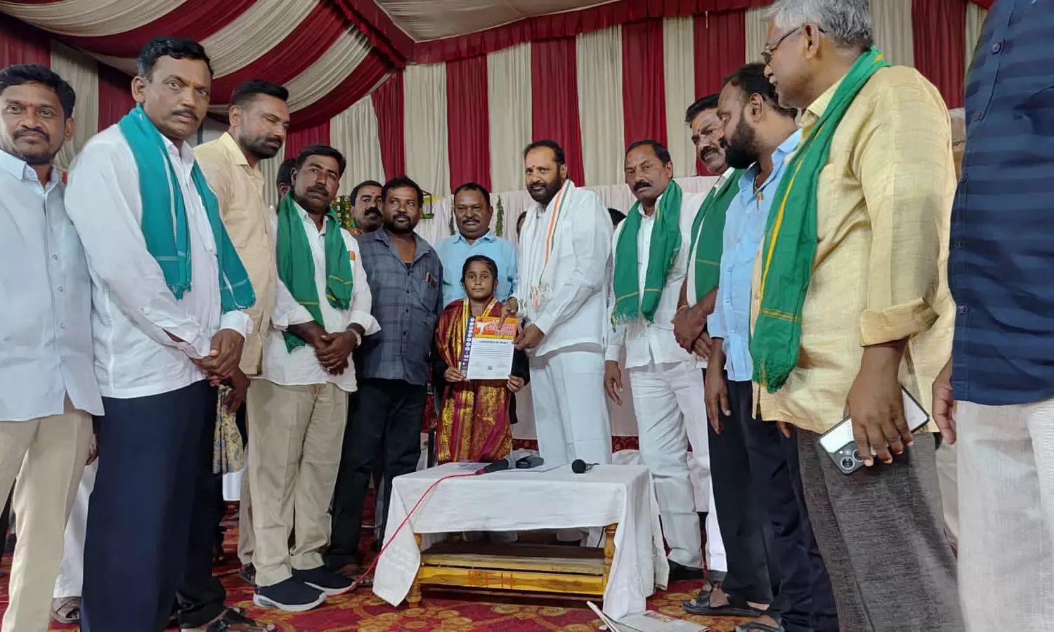 పెద్దపల్లికి అంతర్జాతీయ గౌరవం: ఖాట్మండులో స్వర్ణ పతకం సాధించిన కరాటే విద్యార్థిని వినూత్న!
