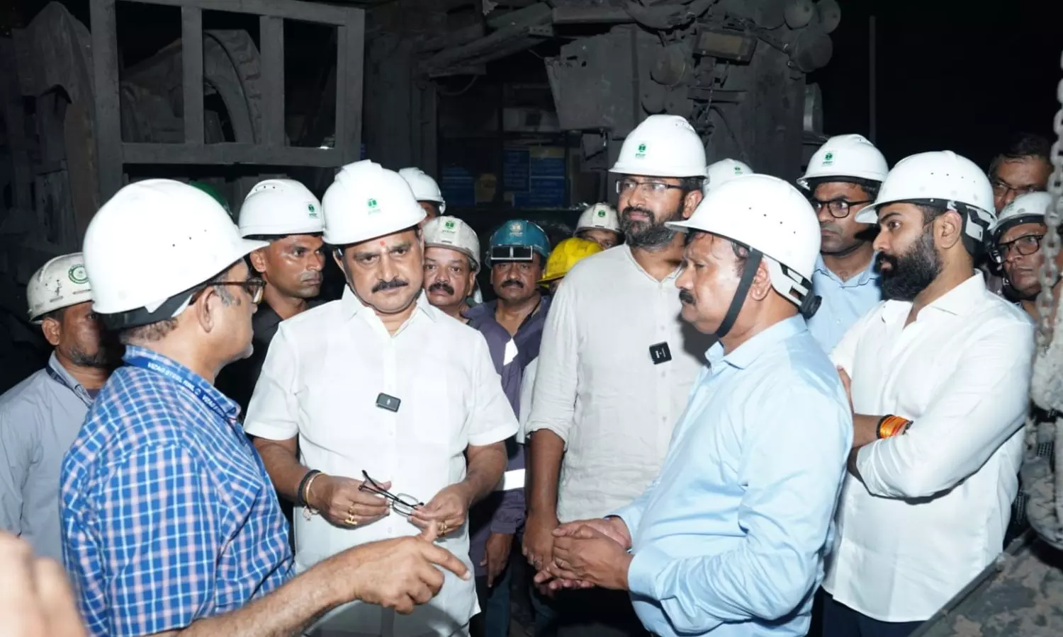 భారీ సహాయక ప్యాకేజీ ప్రకటన: మృతుల కుటుంబాలకు రూ. 25 లక్షల ఎక్స్‌గ్రేషియా, ఉద్యోగం.. గాయపడ్డ వారికి రూ. 10 లక్షలు!