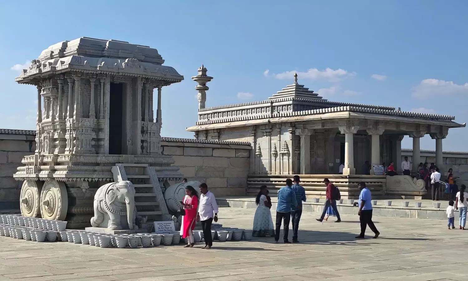 Kannambadi Temple Mystery: కన్నంబాడి ఆలయ రహస్యం...నేటికీ స్పష్టంగా వినిపిస్తున్న వేణుగానం Kannambadi Temple Mystery: కన్నంబాడి ఆలయ రహస్యం...నేటికీ స్పష్టంగా వినిపిస్తున్న వేణుగానం