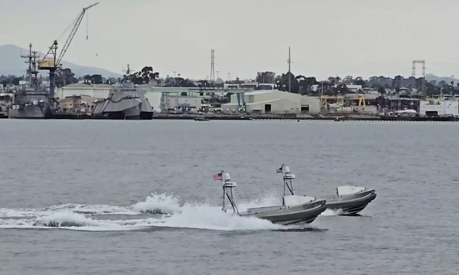 US Sea Drones: అమెరికన్ ఆపరేషన్లో కీలక ఆయుధం...భయపెడుతున్న సీ డ్రోన్స్ US Sea Drones: అమెరికన్ ఆపరేషన్లో కీలక ఆయుధం...భయపెడుతున్న సీ డ్రోన్స్