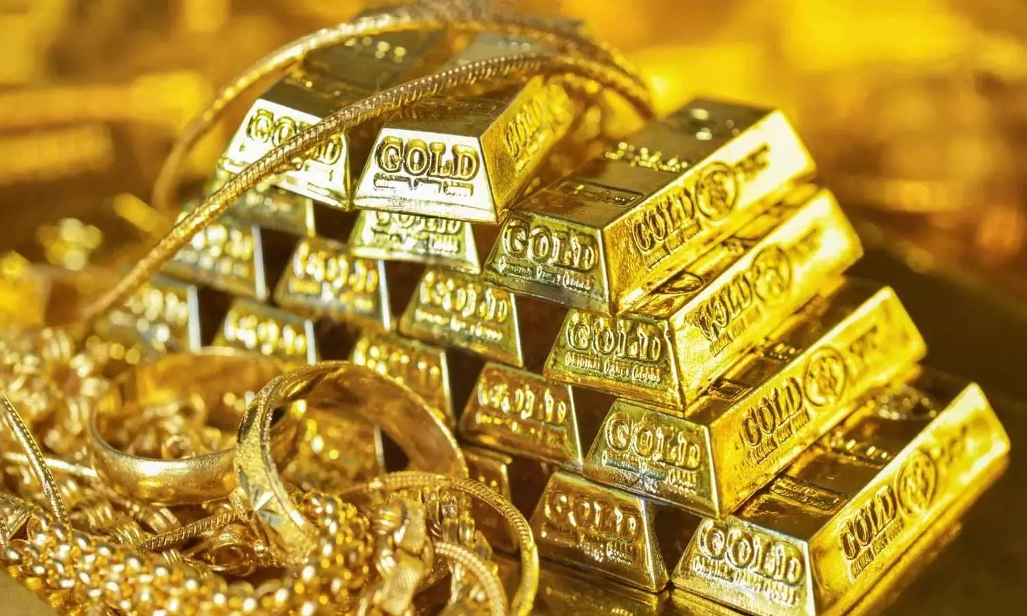 How Much Gold Could You Buy With Rs 1 Lakh in 2000 vs 2026