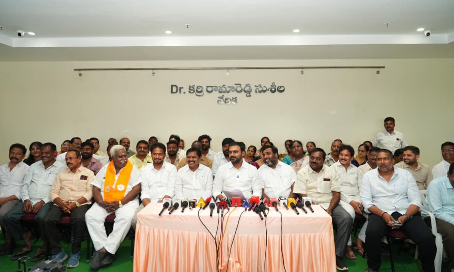 పుష్కరాల కోసం రాజమండ్రి సిద్ధం