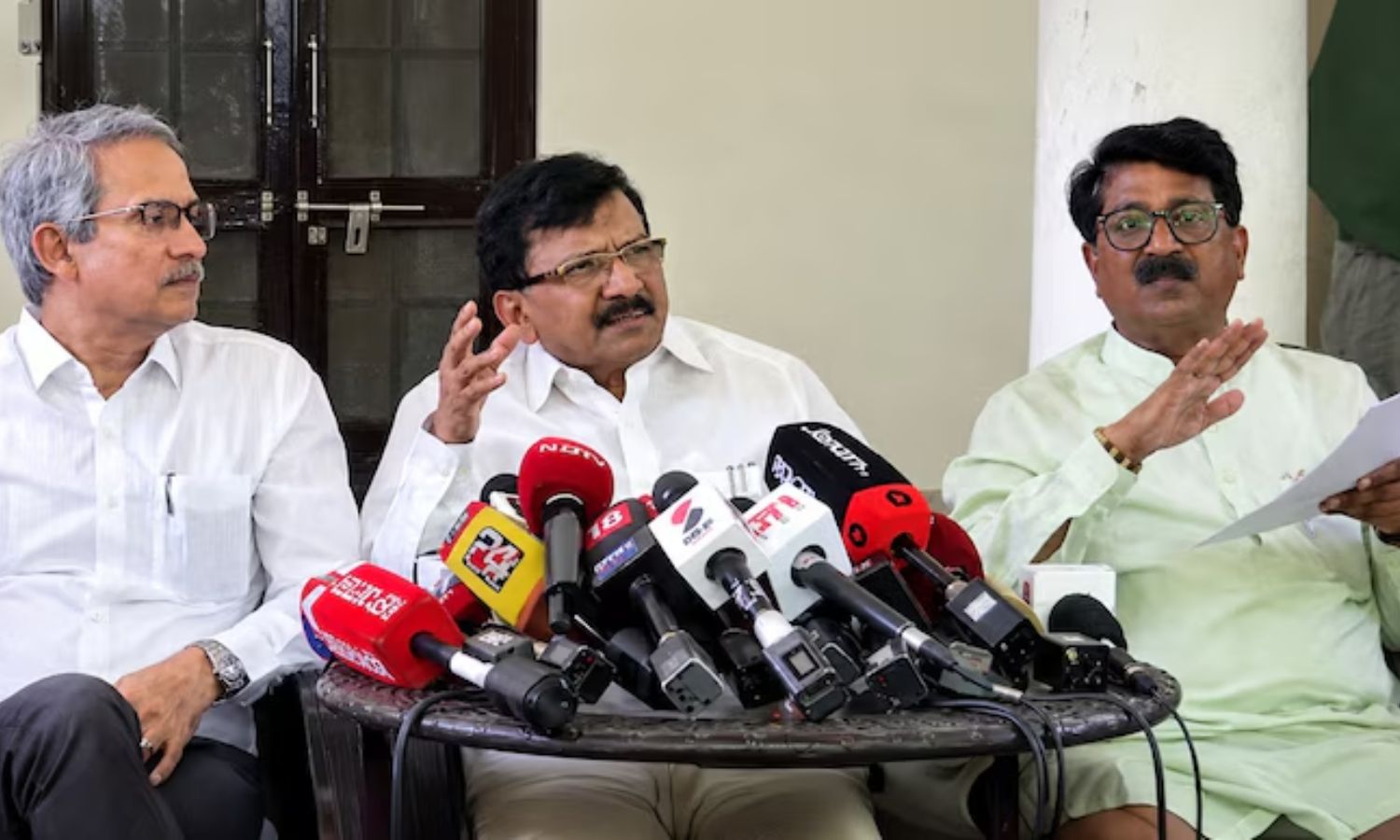 ఢిల్లీ ప్రెస్ మీట్ లో సంజయ్ రౌత్ సంచలనం.. నా మాటలను 'బీప్' చేయొద్దంటూ జర్నలిస్టులకు రిక్వెస్ట్