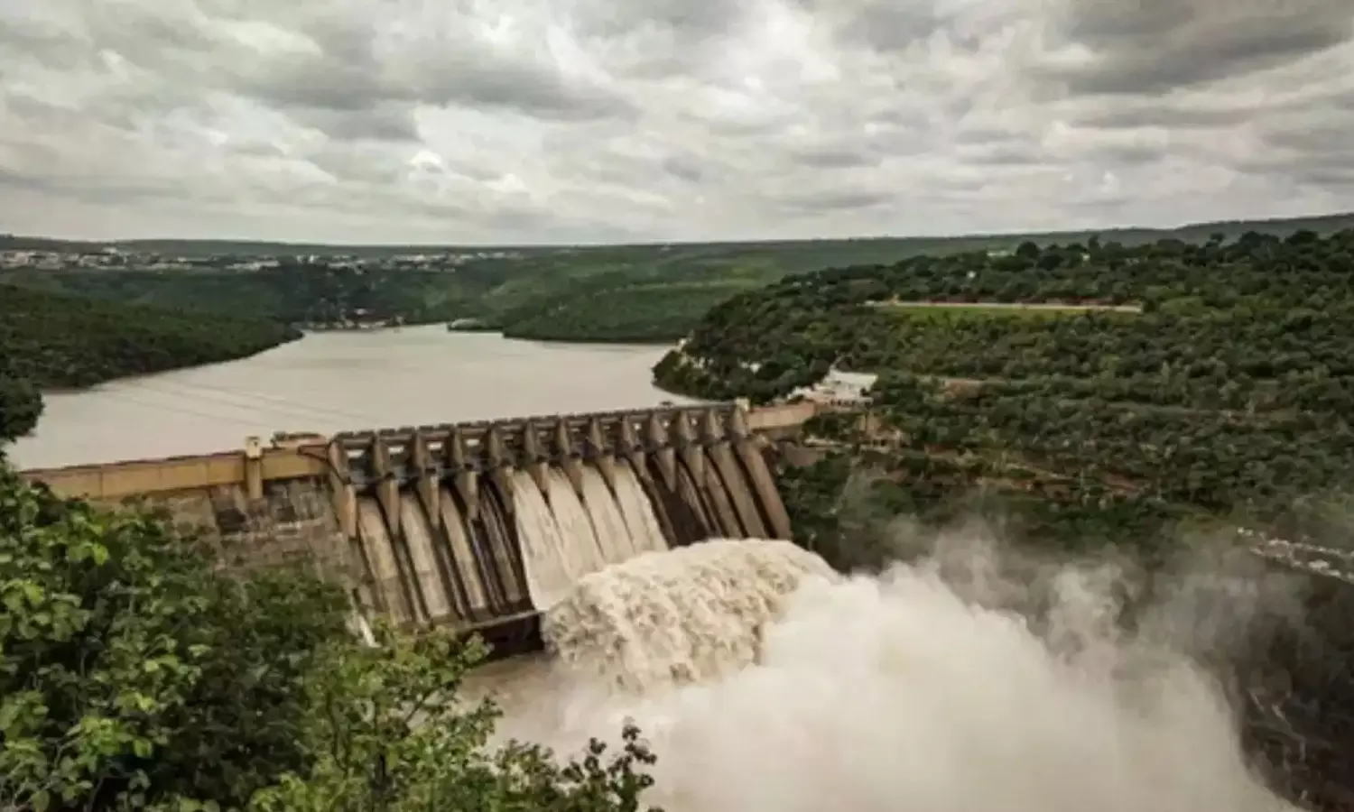 Worlds Largest Dam