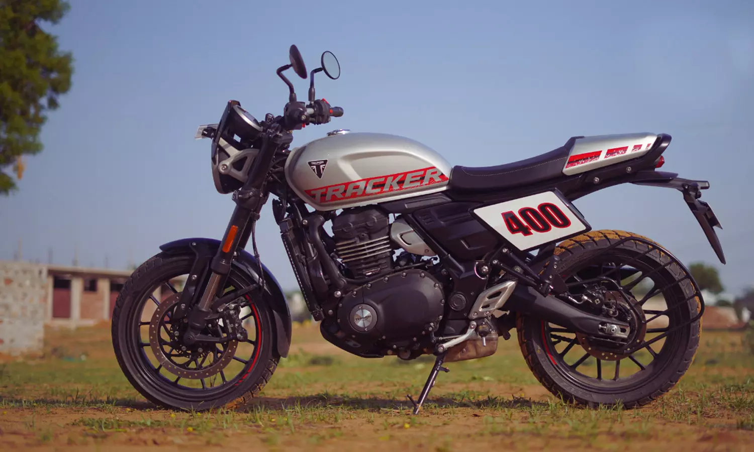 Triumph-Tracker-400