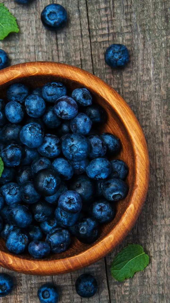Blueberries : రోజూ ఒక కప్పు బ్లూబెర్రీస్ తింటే శరీరంలో ఏం జరుగుతుందో తెలుసా?