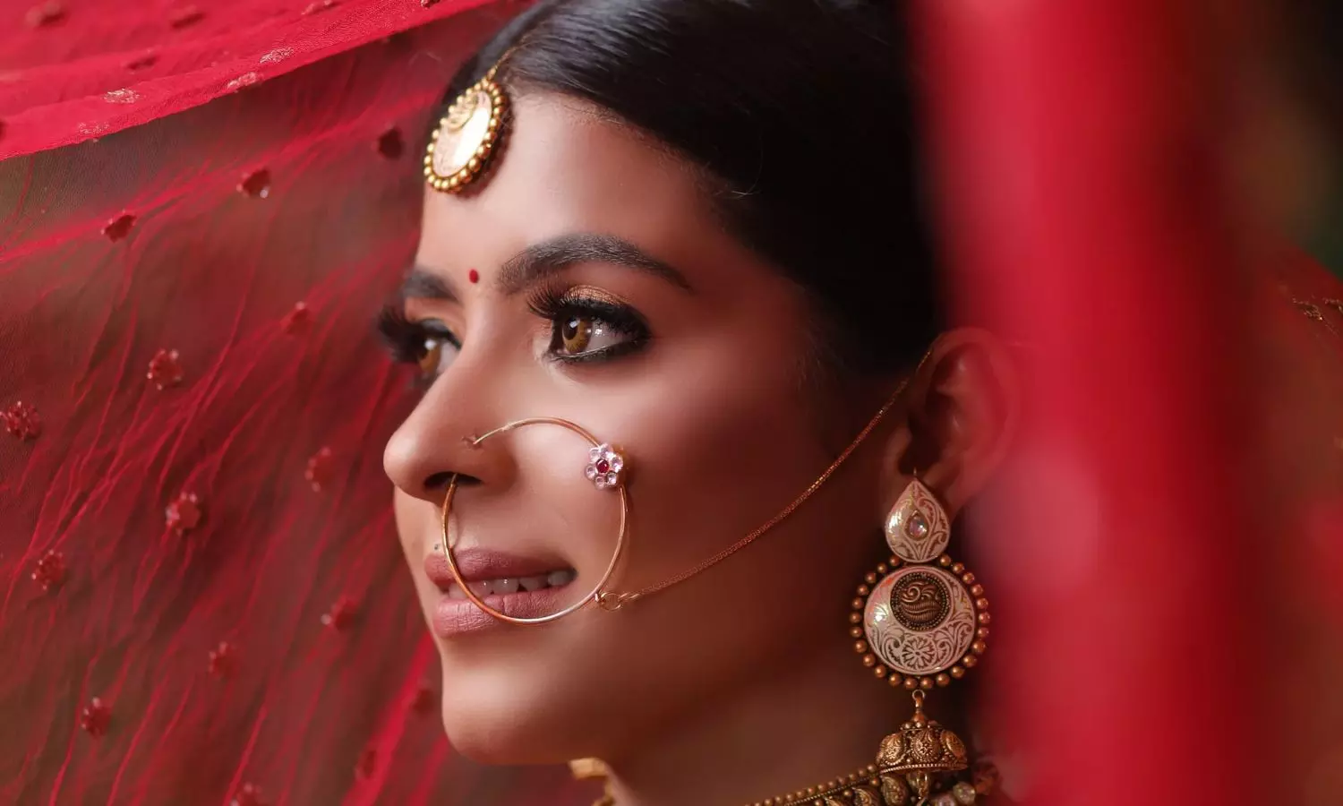 Nose Ring: మన పెద్దలు చెప్పిన ముక్కుపుడక రహస్యం...అలంకరణ కాదు...అంతకుమించి