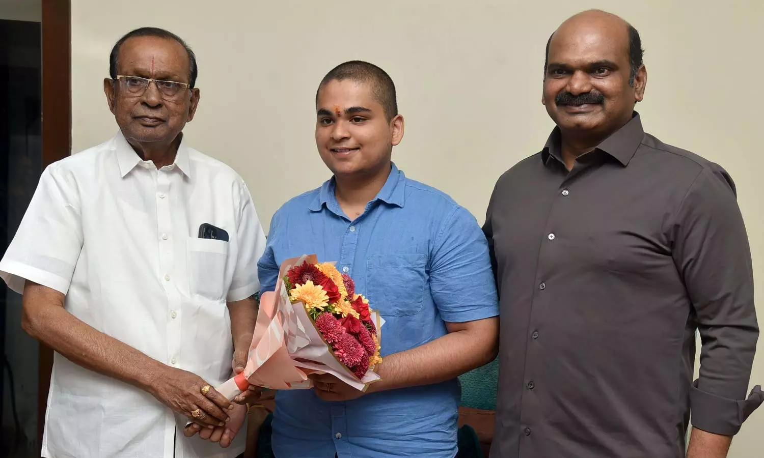 నీట్-2026 ఫలితాల్లో ఎస్ఆర్ విద్యాసంస్థల ఘనవిజయం: జాతీయ స్థాయిలో 9వ ర్యాంక్ కైవసం!