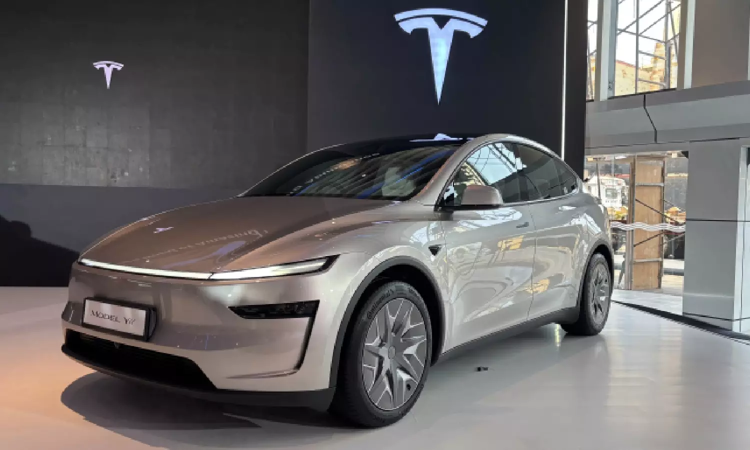 Tesla Tesla