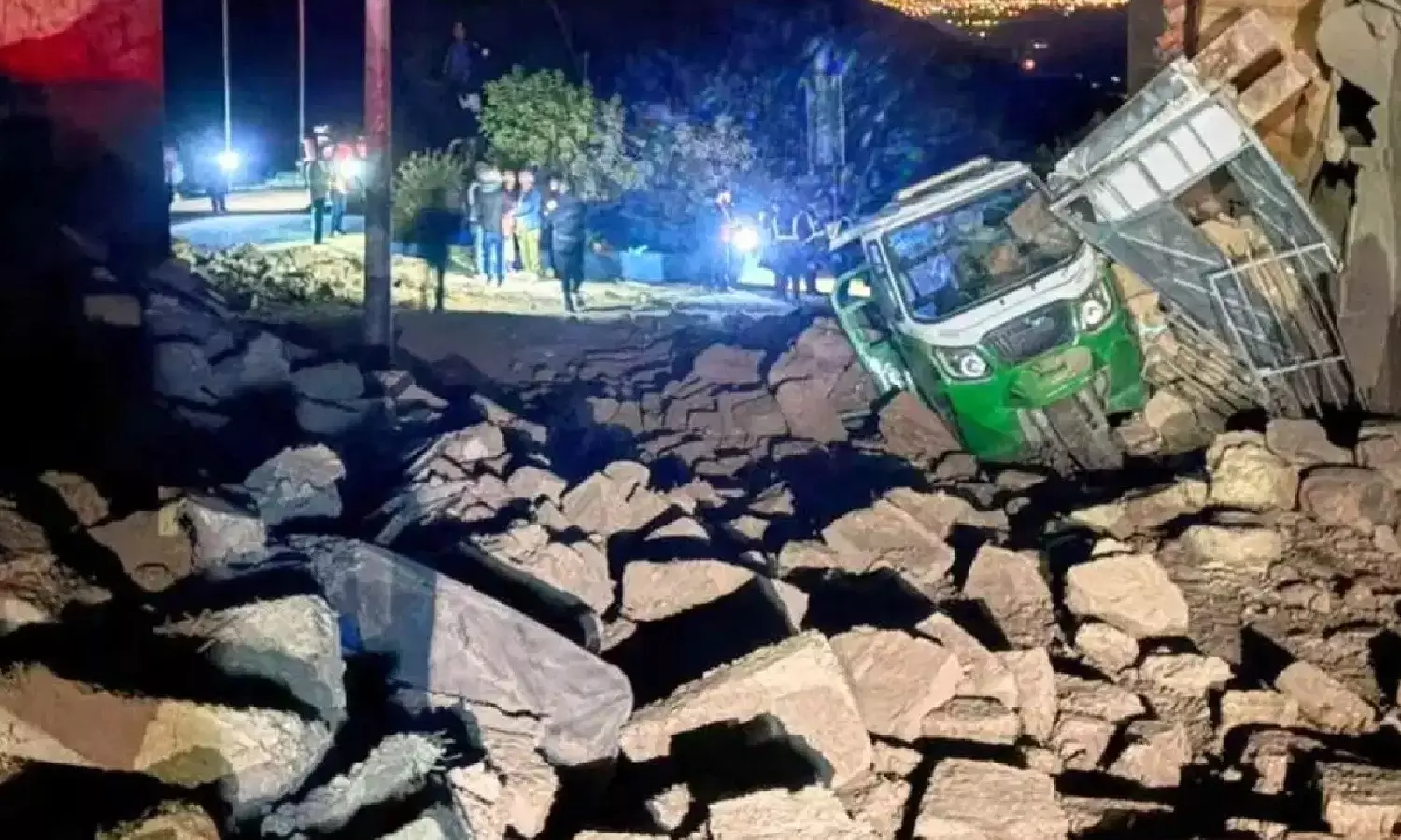 Earthquake Earthquake