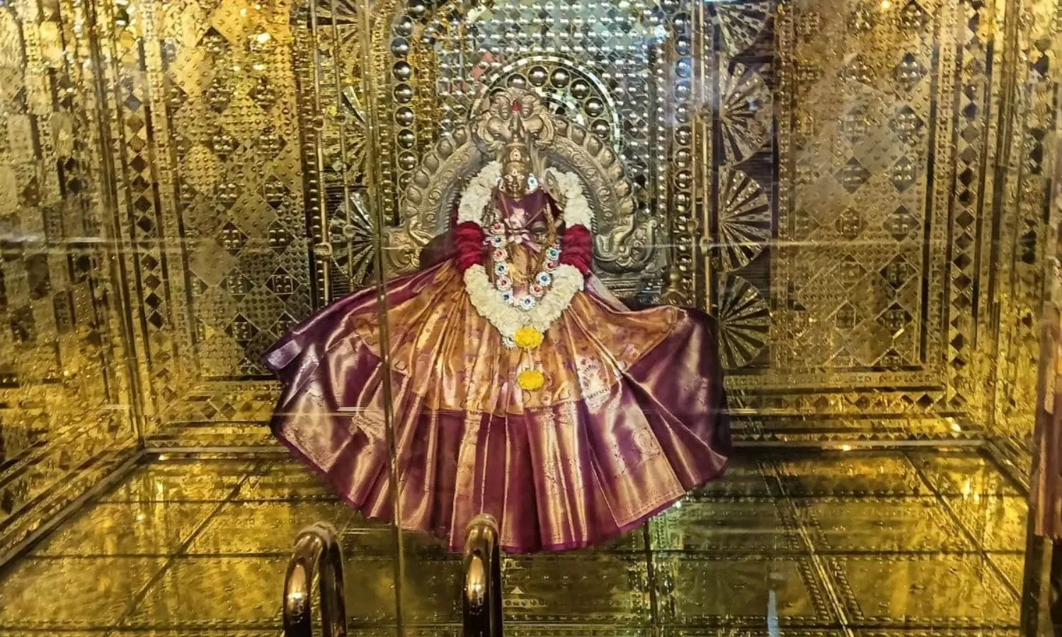 Balkampet: ఆషాఢం బోనాలు... రేణుక ఎల్లమ్మ కళ్యాణం విశిష్టత...బావిలోనే పూజలు Balkampet: ఆషాఢం బోనాలు... రేణుక ఎల్లమ్మ కళ్యాణం విశిష్టత...బావిలోనే పూజలు