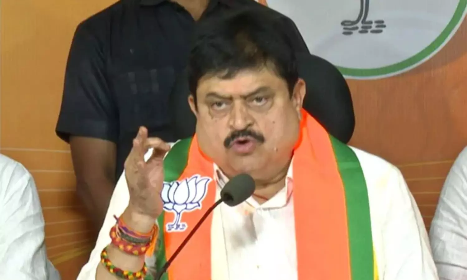 కాంగ్రెస్, ఎంఐఎం కుమ్మక్కయ్యాయి.. పాతబస్తీ ఓటర్ల సవరణపై రామచందర్‌రావు కీలక వ్యాఖ్యలు!