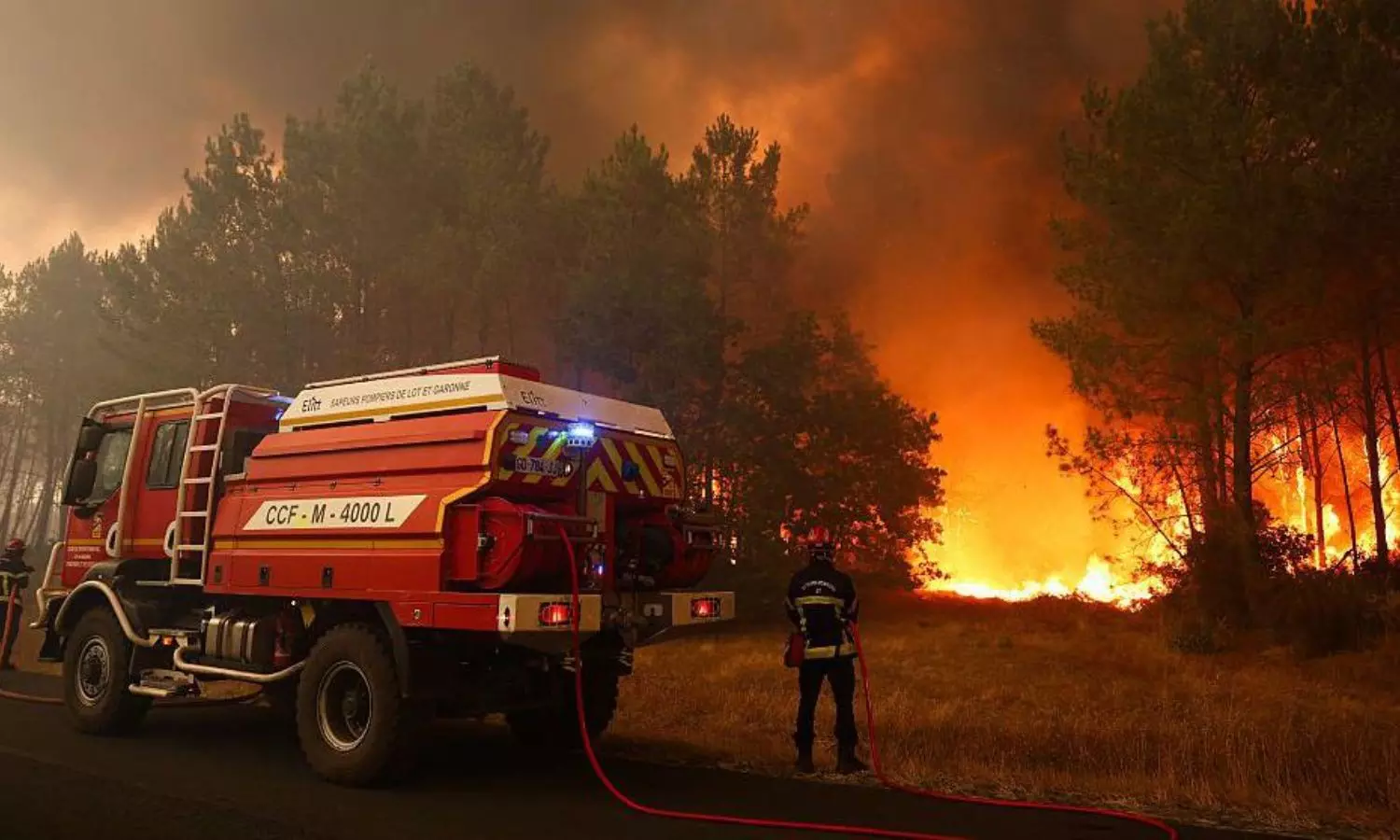 Europe Wildfires: యూరప్‌లో ఎగిసిపడుతున్న మంటలు... భయం గుప్పిట ఫ్రాన్స్‌, స్పెయిన్‌