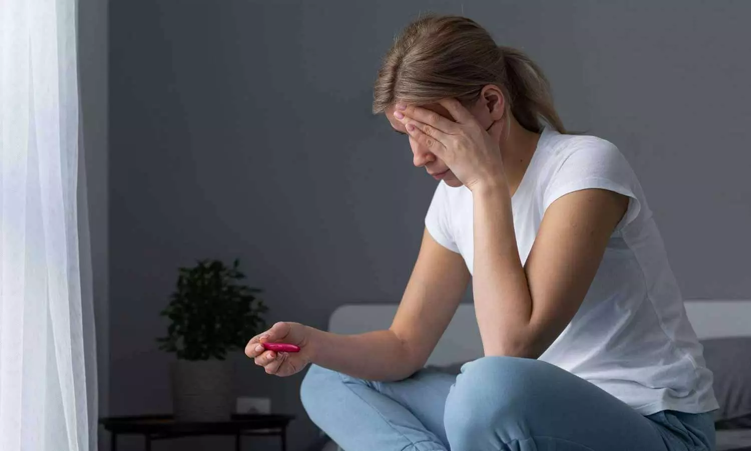 Low AMH Levels in Women Under 30 Causes and Fertility