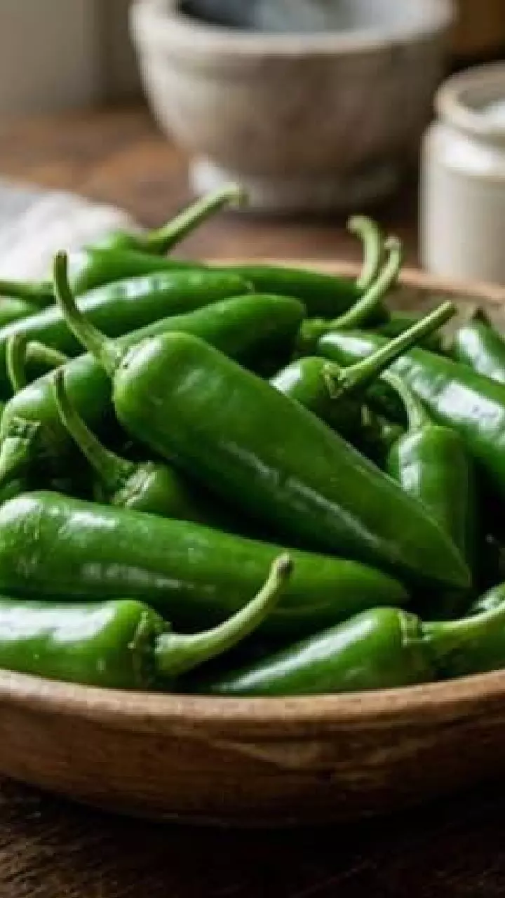 Green Chillies  : పచ్చిమిర్చి 3 వారాలైనా తాజాగా ఉండాలంటే ఈ ట్రిక్ పాటించండి