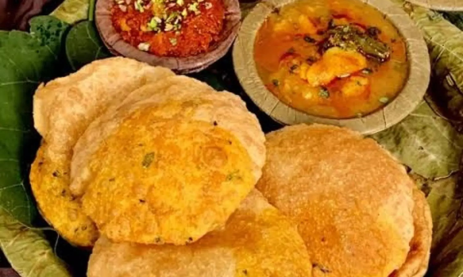 Halwai style Aloo Puri
