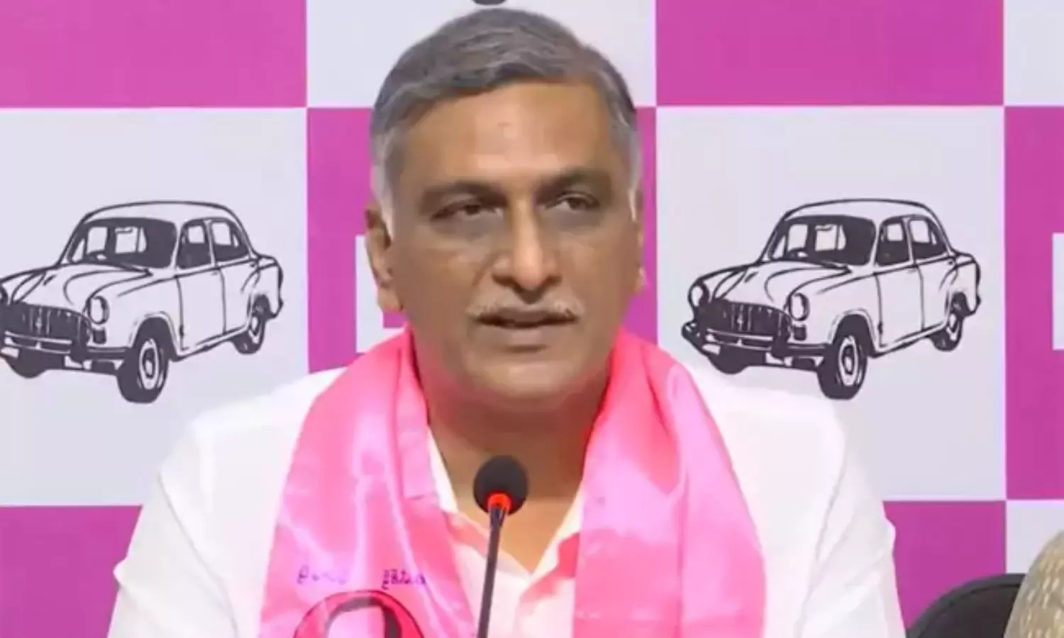 కాళేశ్వరం అనుమతులు రద్దు కుట్ర.. సీఎం రేవంత్ ఎందుకు మౌనం?: హరీశ్రావు ఫైర్! కాళేశ్వరం అనుమతులు రద్దు కుట్ర.. సీఎం రేవంత్ ఎందుకు మౌనం?: హరీశ్రావు ఫైర్!
