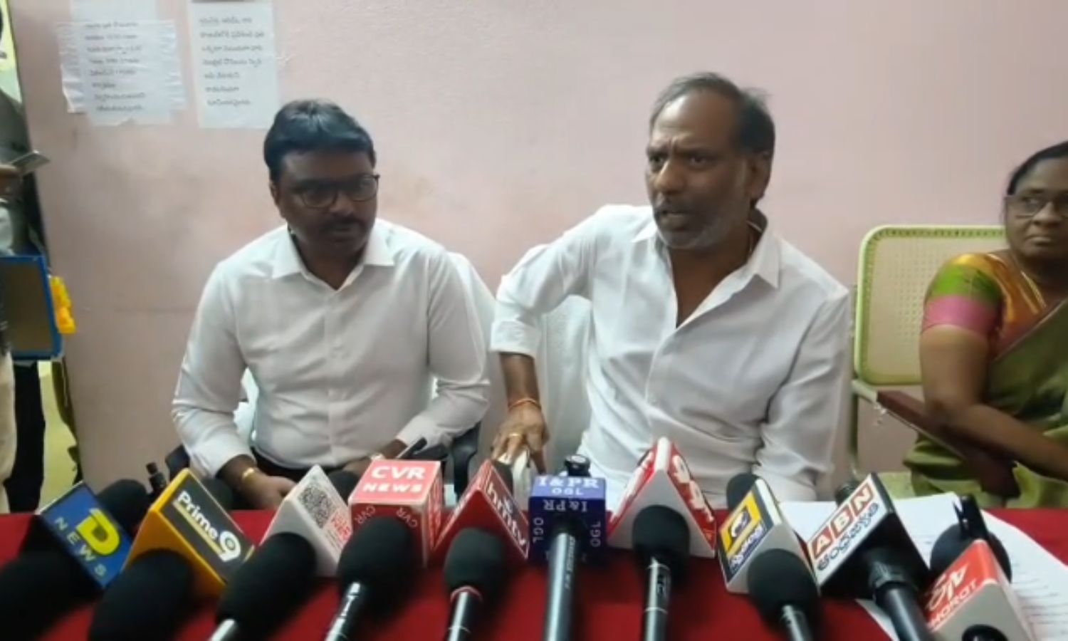 అద్దంకి సోలార్ ప్రాజెక్ట్: 37 మంది రైతులకు రూ. 31.57 కోట్ల పరిహారం పంపిణీ