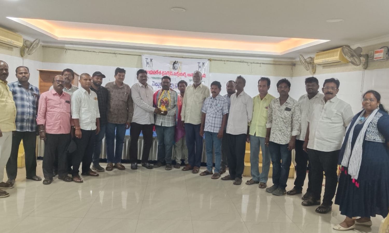 నెల్లూరులో లైసెన్స్డ్ సర్వేయర్ల సర్వసభ్య సమావేశం, నూతన కార్యవర్గం ఎన్నిక