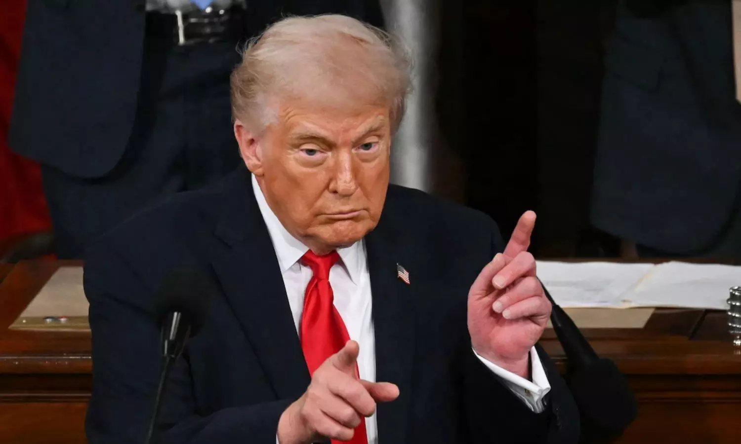 Trump Strait of Hormuz: హోర్ముజ్‌పై ట్రంప్‌ సంచలన వ్యాఖ్యలు... ఇరాన్‌కు స్ట్రాంగ్‌ వార్నింగ్‌