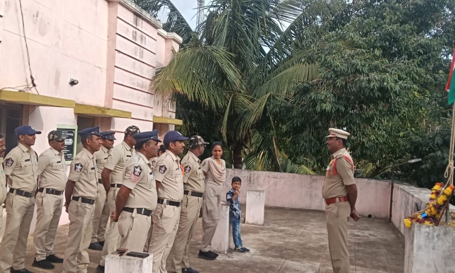 కళ్యాణదుర్గం రూరల్ పీఎస్ లోస్వాతంత్ర్య దినోత్సవ వేడుకలు