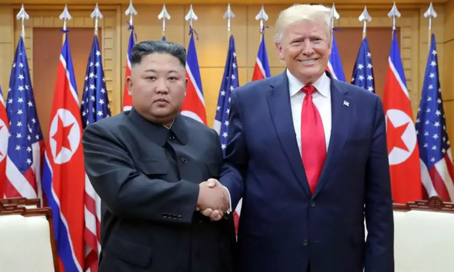 Trump: దక్షిణ కొరియాకు ట్రంప్ షాక్... కిమ్తో దోస్తీకి సిద్దం Trump: దక్షిణ కొరియాకు ట్రంప్ షాక్... కిమ్తో దోస్తీకి సిద్దం