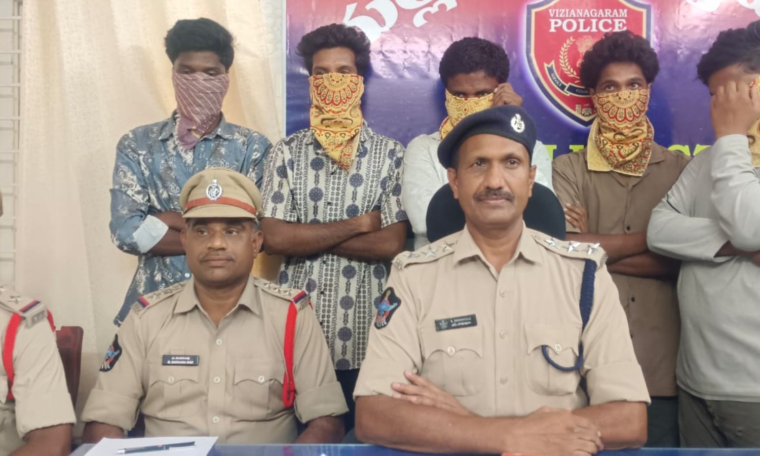 విజయనగరంలో ట్రాన్స్ఫార్మర్ దొంగల ముఠా అరెస్ట్