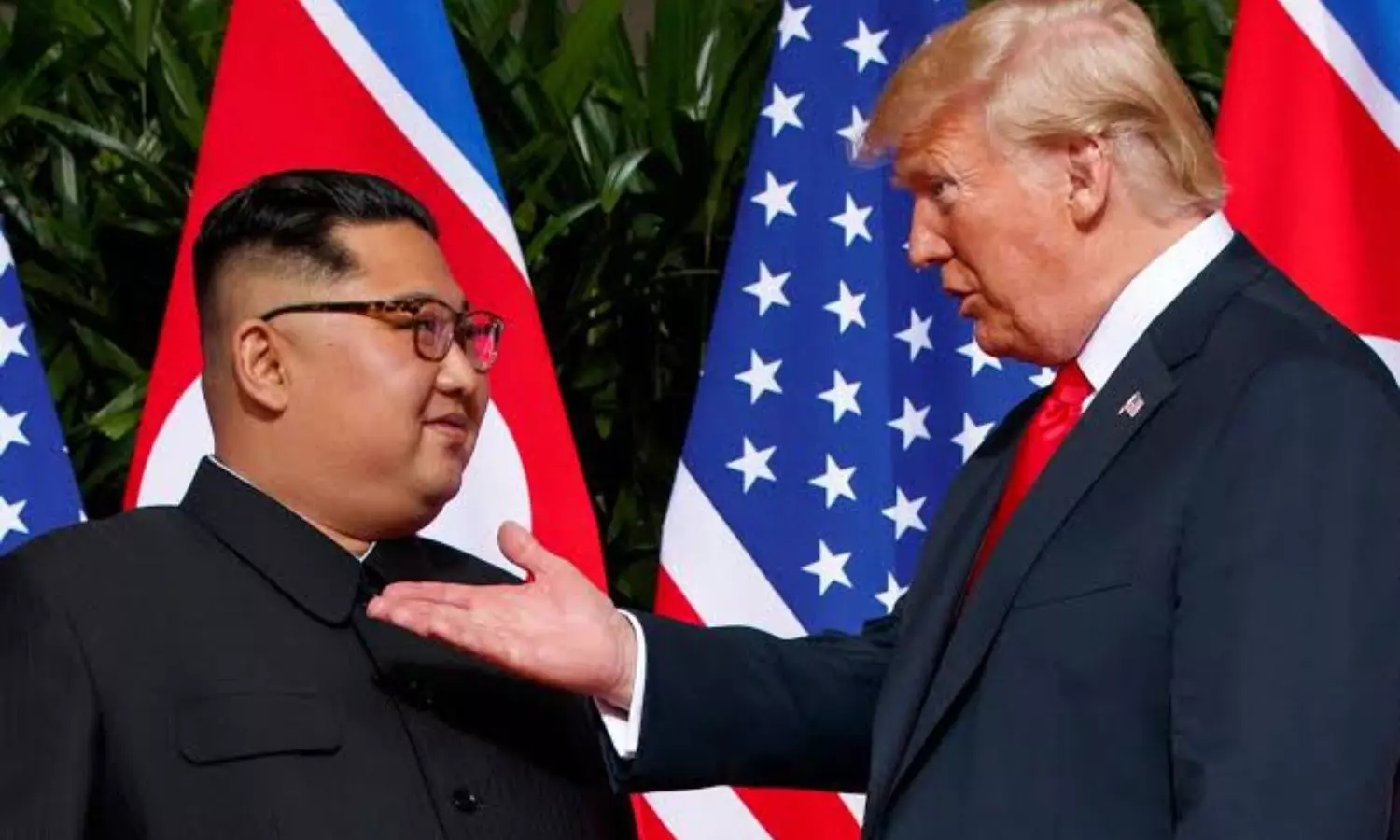 US South Korea Tensions: ఇరాన్కు వ్యతిరేకంగా...కిమ్కి దగ్గరగా అమెరికా అడుగులు...సియోల్లో పెరుగుతున్న భయాందోళనలు US South Korea Tensions: ఇరాన్కు వ్యతిరేకంగా...కిమ్కి దగ్గరగా అమెరికా అడుగులు...సియోల్లో పెరుగుతున్న భయాందోళనలు