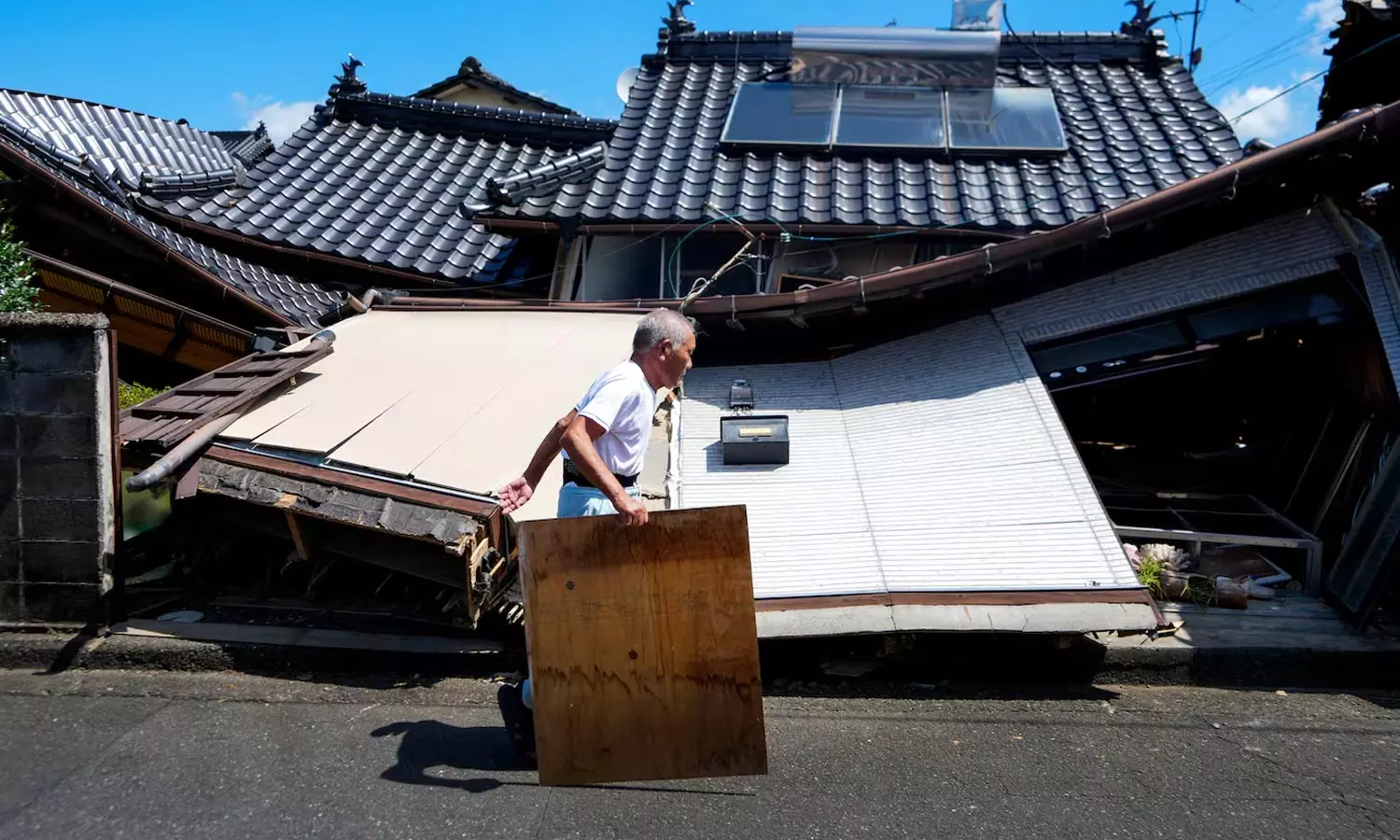 Japan-Earthquake