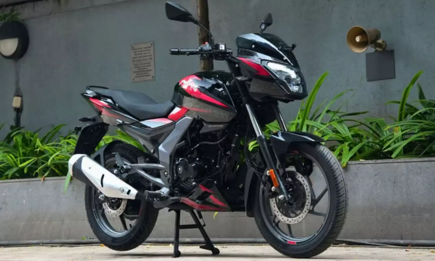 New Bajaj Pulsar 150, 125 Launched