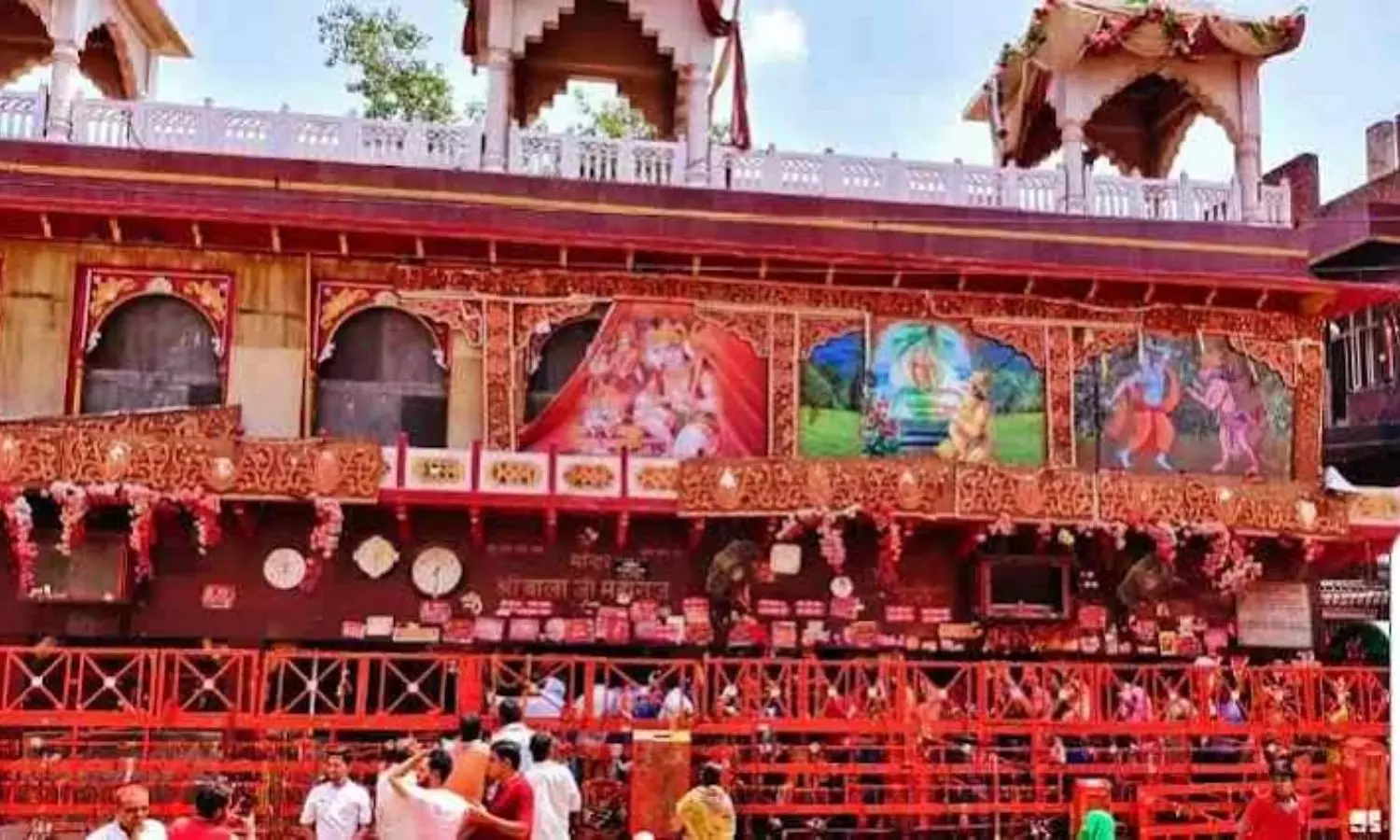 Mehandipur: మెహందీపూర్ బాలాజీ ఆలయంలో వింత ఆచారం... ఇలా చేస్తే కష్టాలకు తాళం వేసినట్టే Mehandipur: మెహందీపూర్ బాలాజీ ఆలయంలో వింత ఆచారం... ఇలా చేస్తే కష్టాలకు తాళం వేసినట్టే