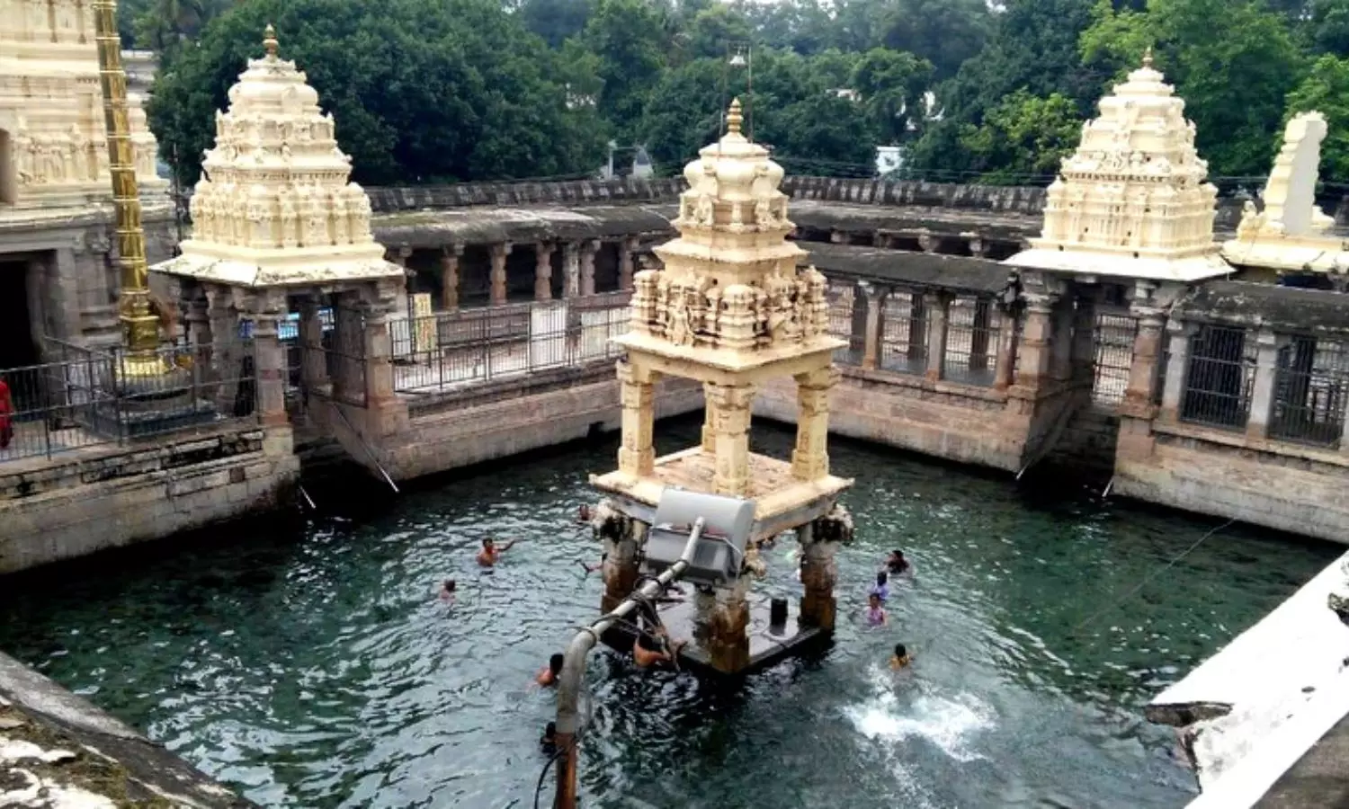 Mahanandi: మహానందిలో మౌనశిల రహస్యం...ఒక్కరోజులో దర్శించినవారిదే అదృష్టం Mahanandi: మహానందిలో మౌనశిల రహస్యం...ఒక్కరోజులో దర్శించినవారిదే అదృష్టం