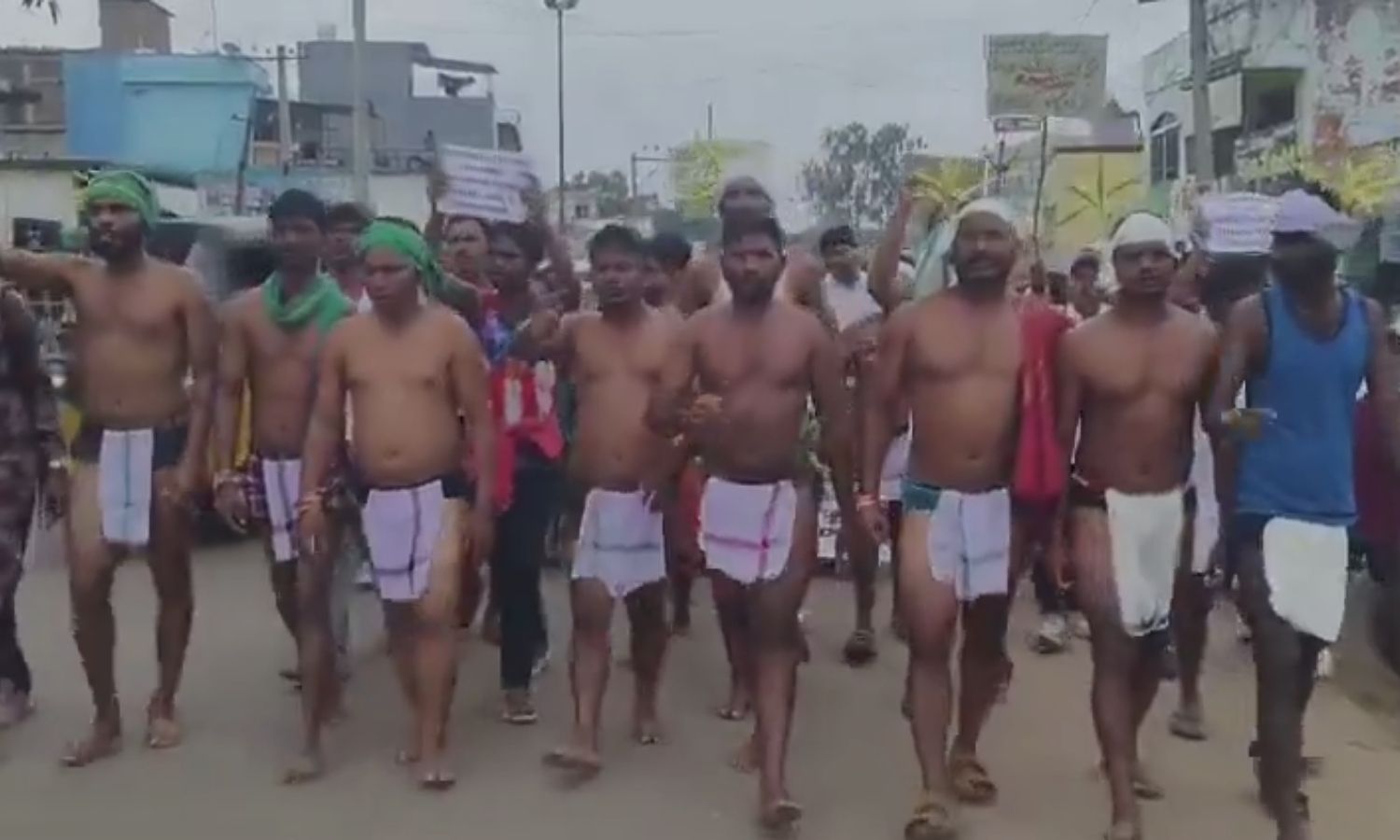 Paderu: మారికవలస గురుకుల విద్యార్థుల కోసం అర్ధనగ్న