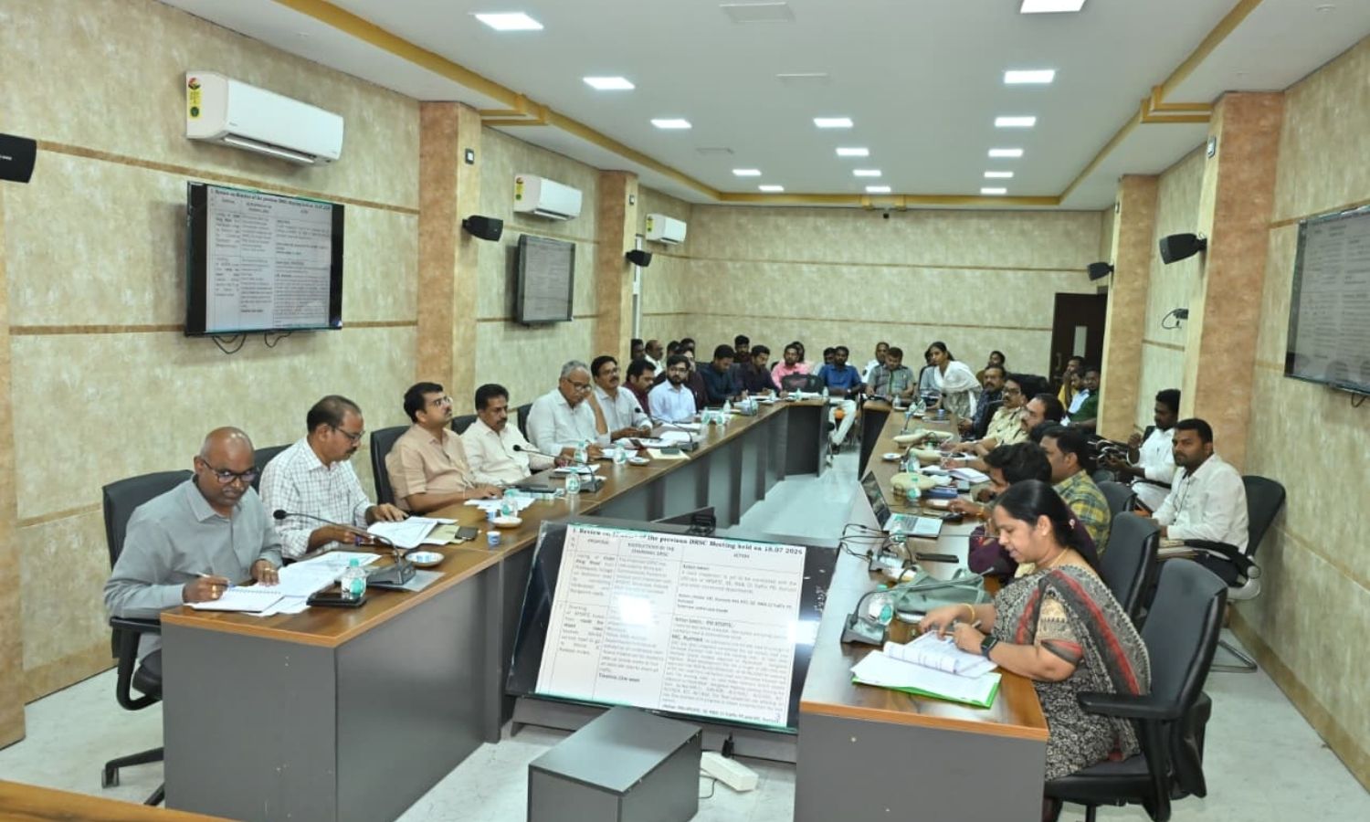 Kurnool: జాతీయ రహదారుల పనులు వేగవంతం చేయాలి కలెక్ట