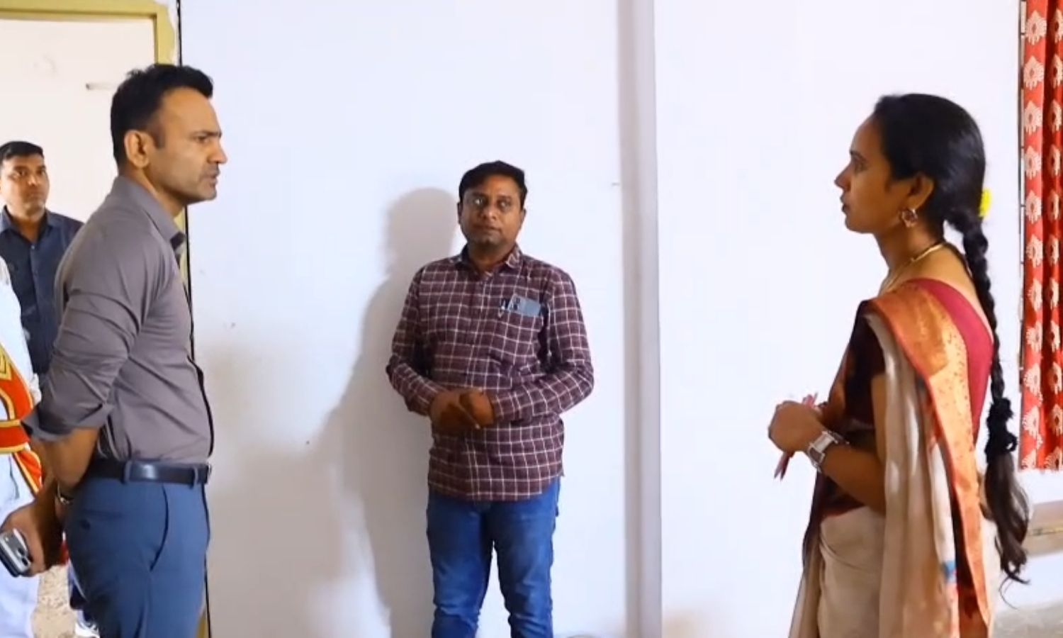 Mulugu: ములుగు గురుకుల కళాశాలలో కలెక్టర్ దివాకర ఆక