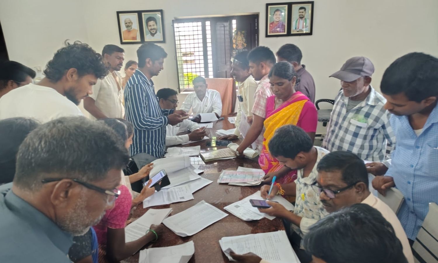 Nirmal: దస్తురాబాద్‌లో ఓటర్ల సవరణ ప్రక్రియలో తీవ్ర