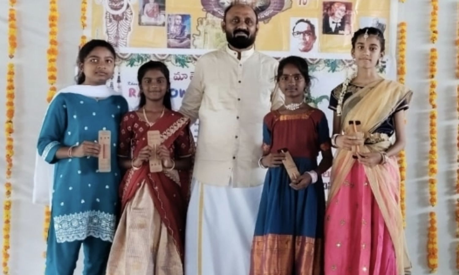 Renigunta: మాతృభాష విశిష్టతను తెలిపిన రైన్బో స్కూల