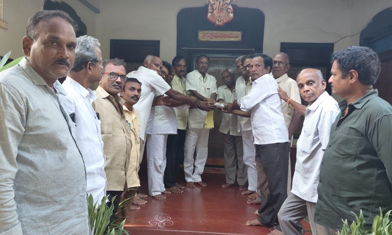 Magatapalli: శ్రీరామాలయ నిర్మాణానికి రూ.2 లక్షల వి