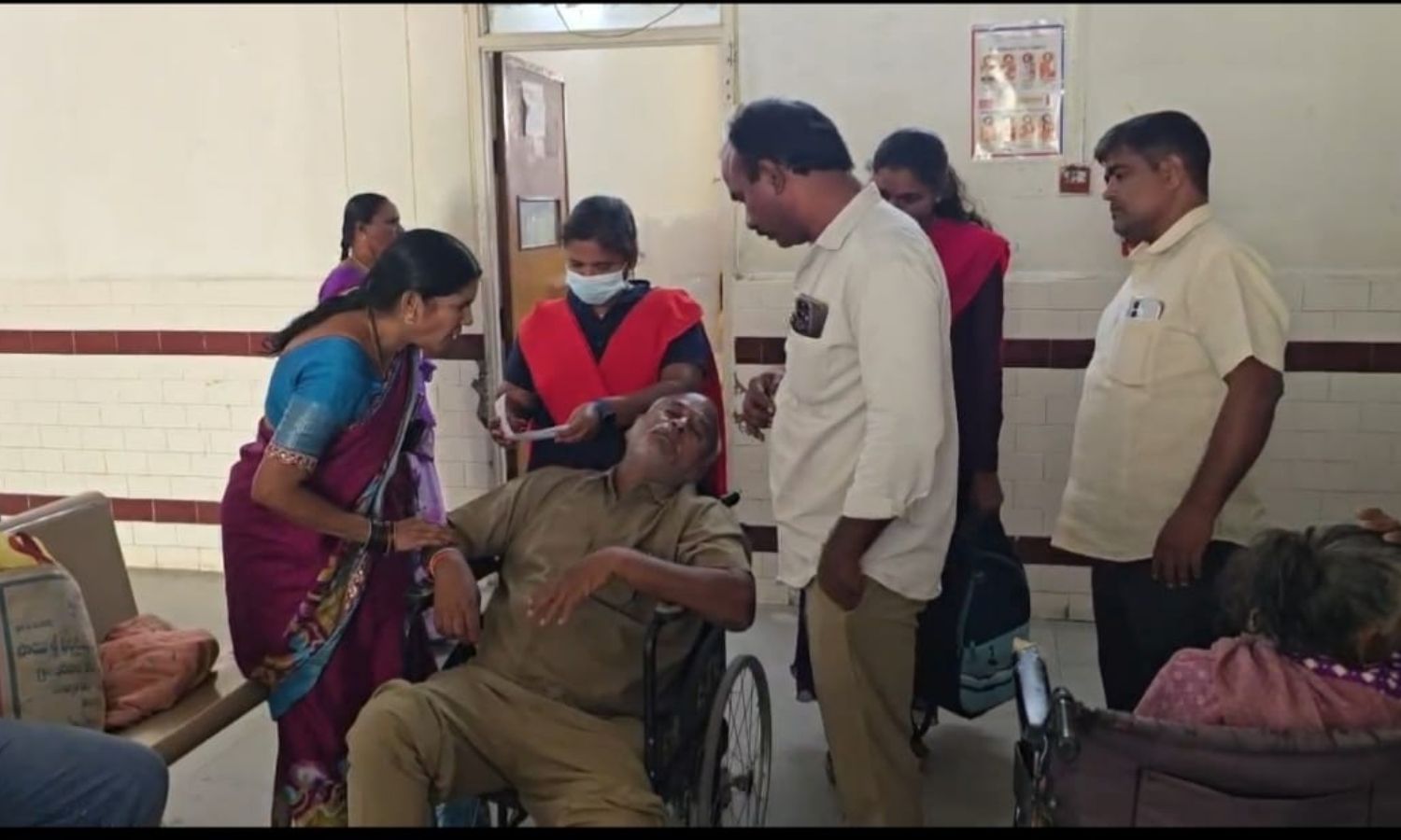 Jagtial: గుండెపోటు వచ్చినా ప్రయాణికులను కాపాడిన ఆర