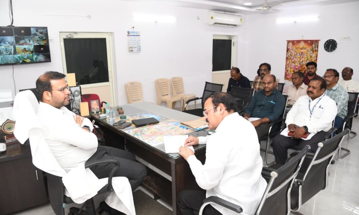 Madhurawada: మధురవాడ, భీమిలి జోన్లలో జీవీఎంసీ కమిష