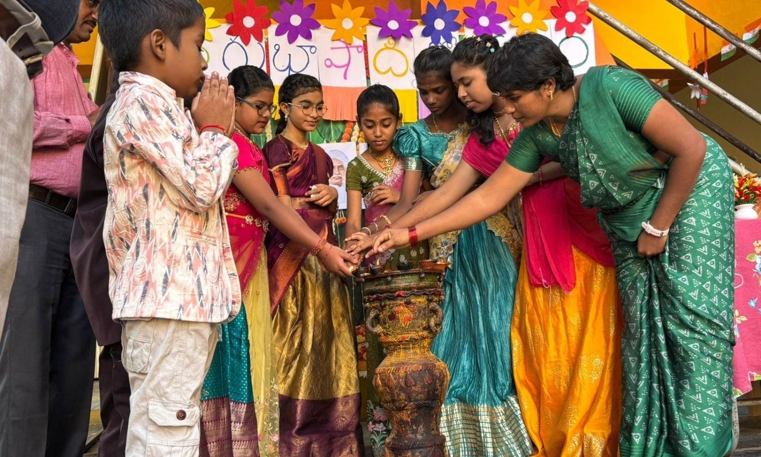 Rayachoty: ఎస్‌వి విద్యామందిర్ హైస్కూల్‌లో ఘనంగా త