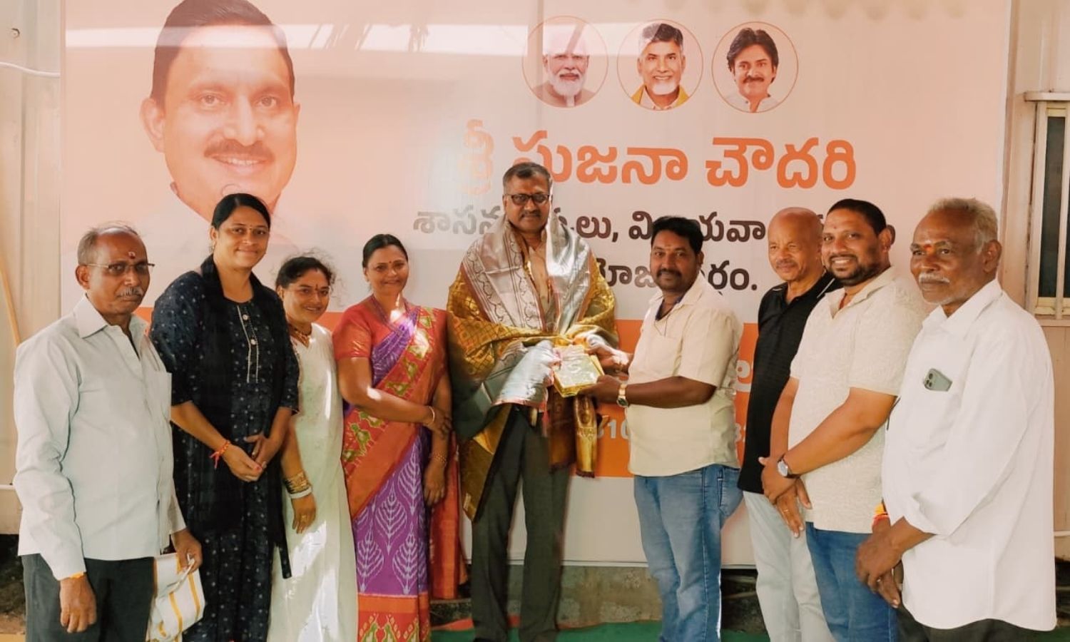 Bhavanipuram: శ్రీ విజయేశ్వర స్వామి ఆలయ నూతన పాలకమ