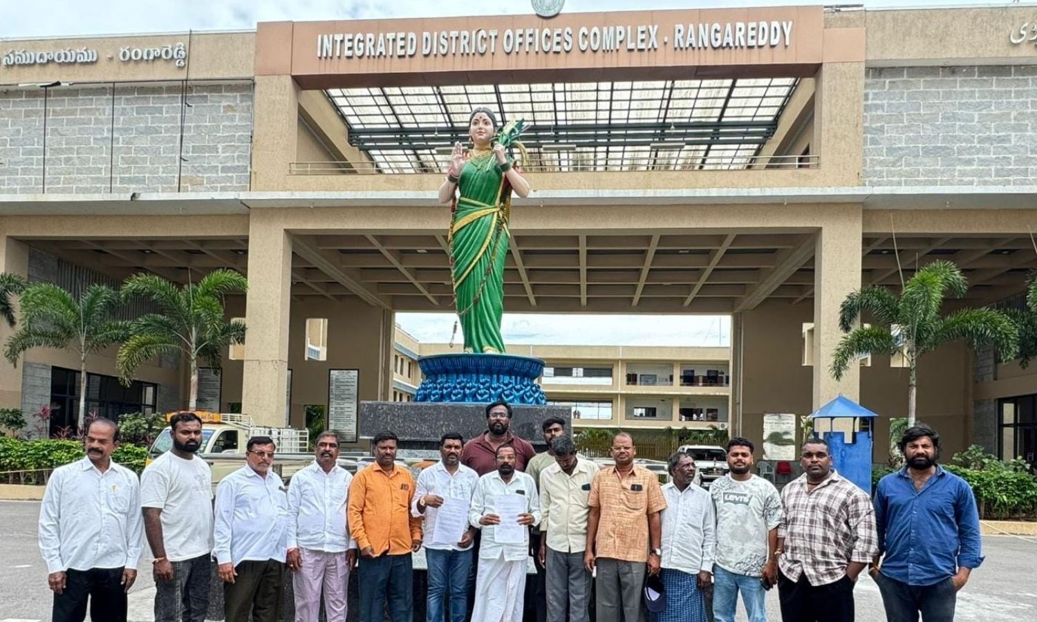 Maheshwaram: కొంగరఖుర్దులో నక్షా బాట ధ్వంసం దారి ల