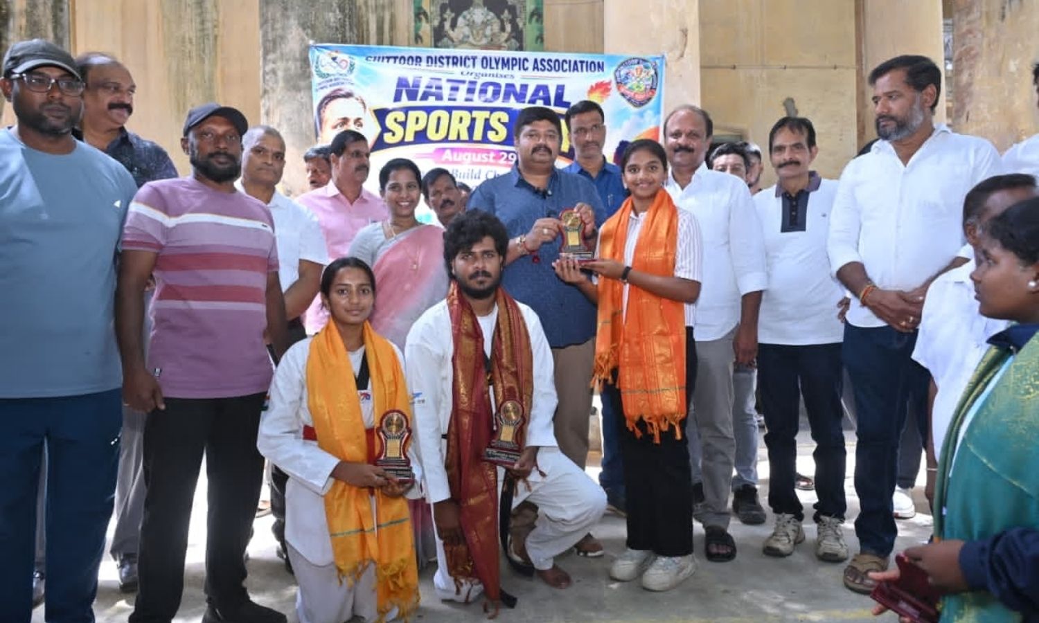 Chittoor: చిత్తూరులో క్రీడాకారులను సత్కరించిన ఎమ్మ