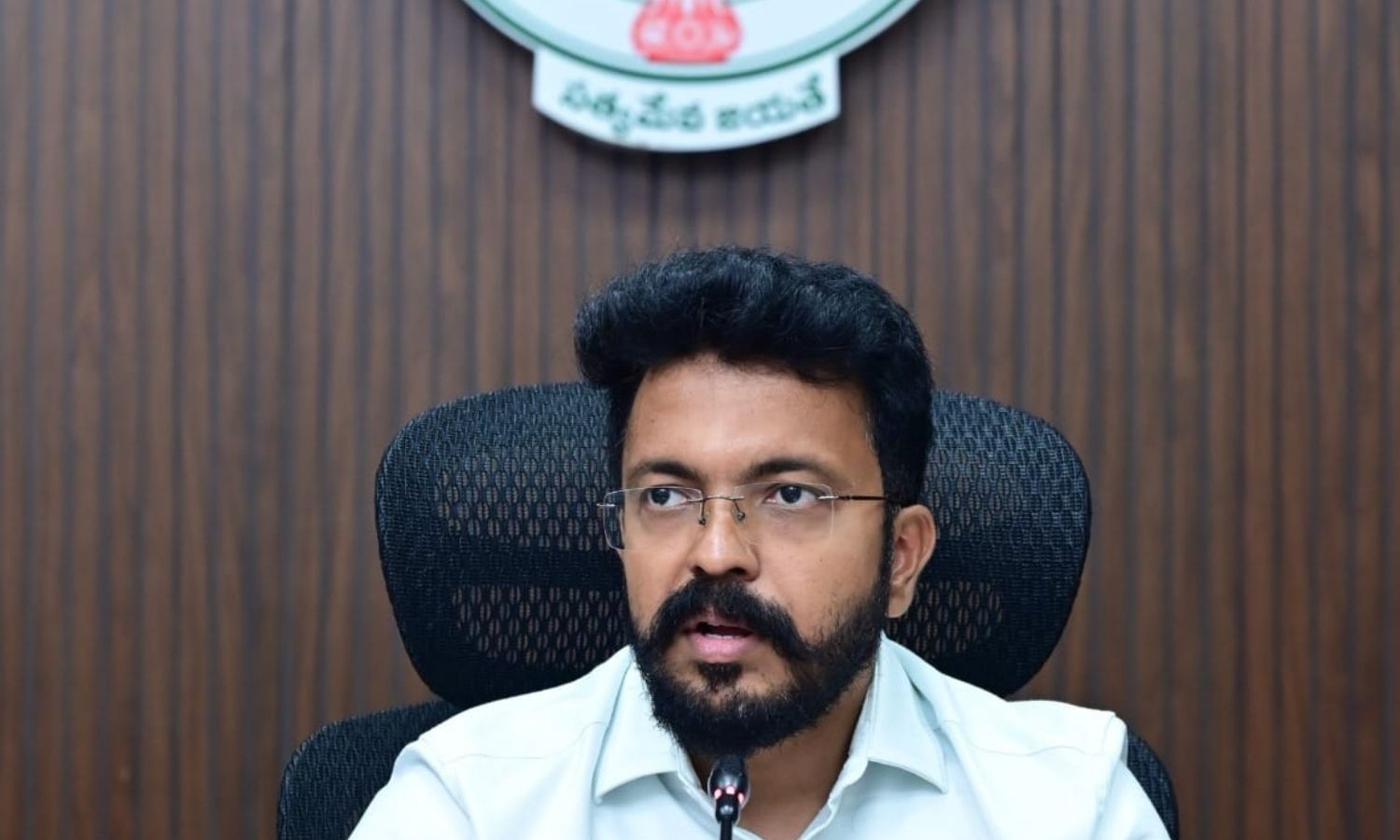 Guntur: గుంటూరులో PGRSను సద్వినియోగం చేసుకోవాలి కల