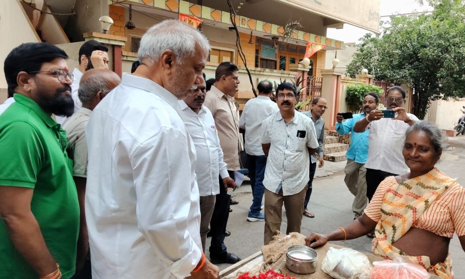 Vijayawada: కూటమి పాలనలో మౌలిక వసతులు శూన్యం మాజీ 
