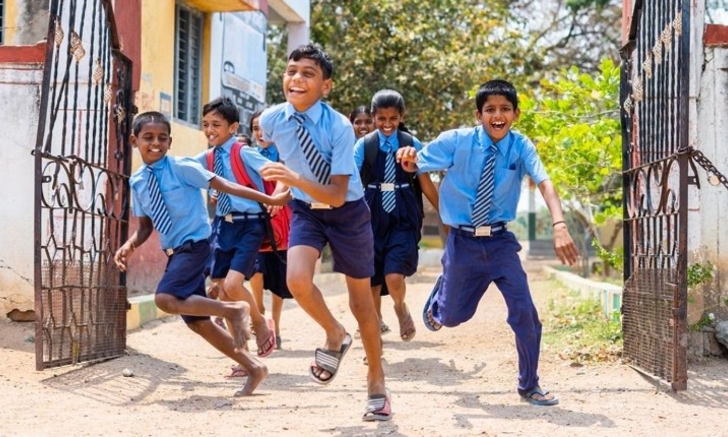 AP School Holidays: ఏపీలో స్కూల్స్‌కు సెప్టెంబర్ స
