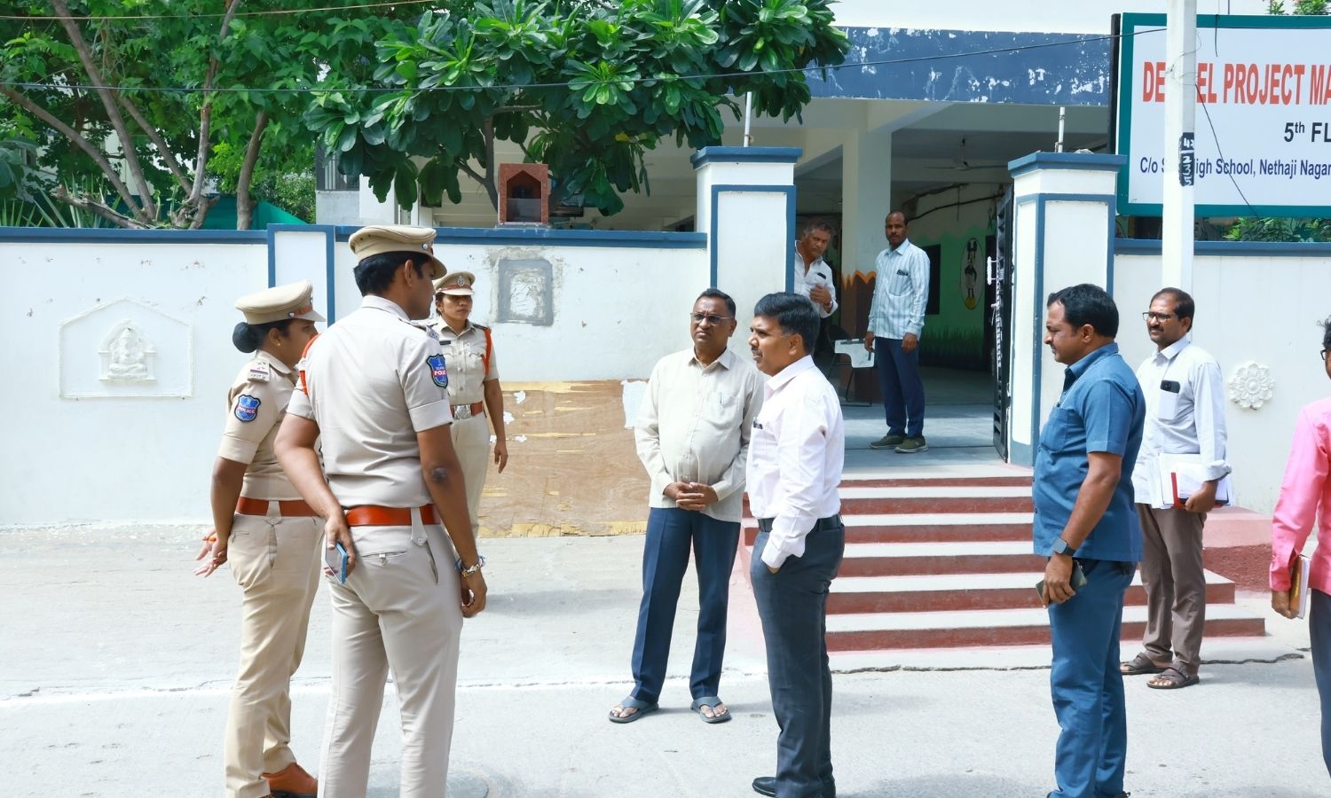 Nalgonda: ఎస్‌పీఆర్ స్కూల్ పరీక్ష కేంద్రాన్ని తనిఖ
