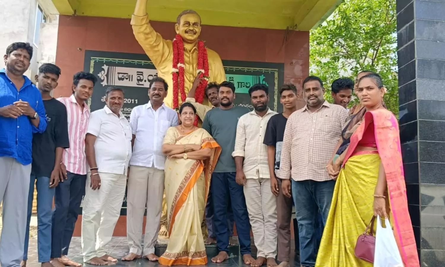 Ponnur