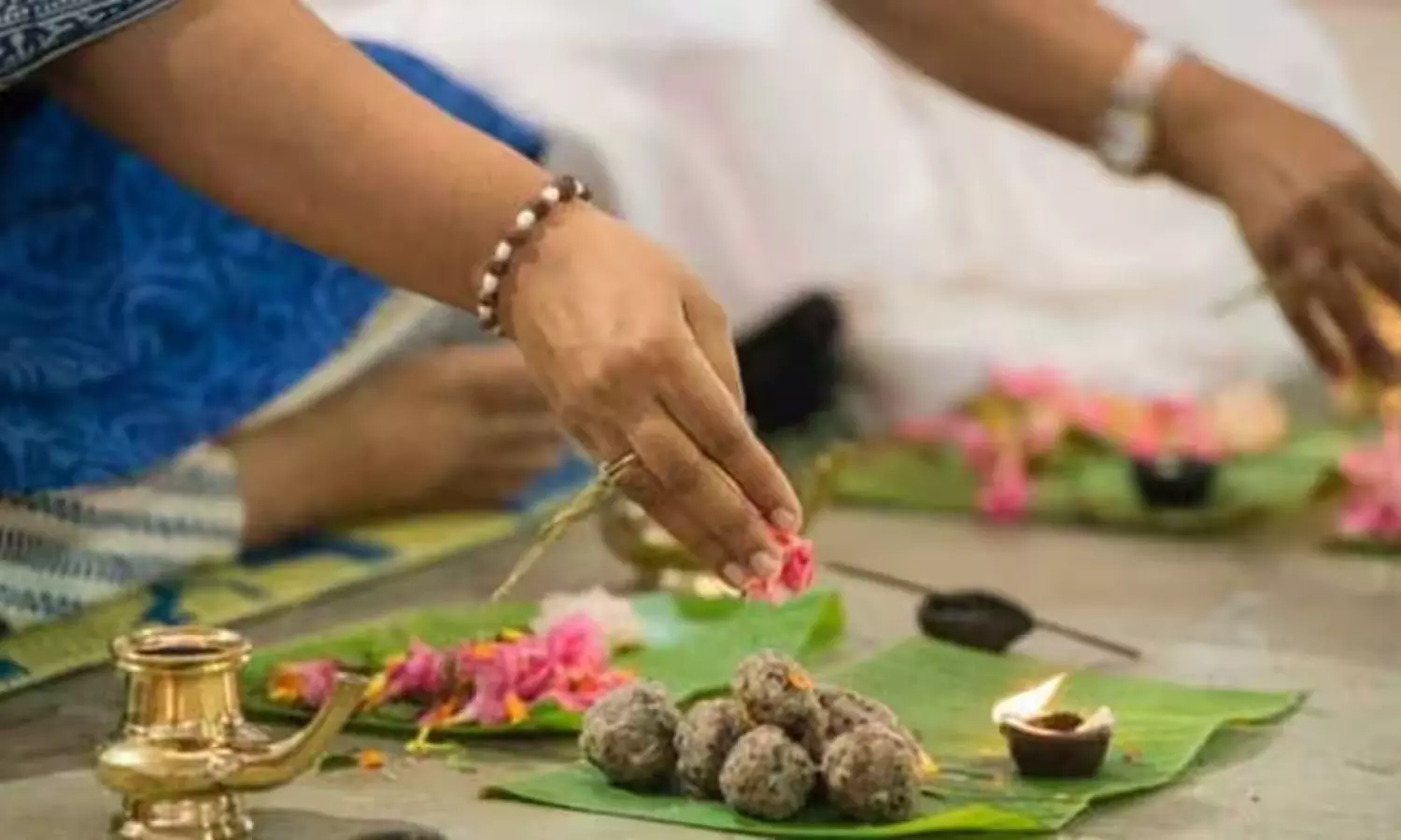 Pitru Pakshalu: పితృపక్షాల్లో పెళ్లిళ్లు చేయవచ్చా....పండితులు ఏం చెబుతున్నారంటే Pitru Pakshalu: పితృపక్షాల్లో పెళ్లిళ్లు చేయవచ్చా....పండితులు ఏం చెబుతున్నారంటే